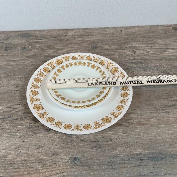 Vintage Golden Butterfly Corelle 7 piece place setting - Picture 2 of 9